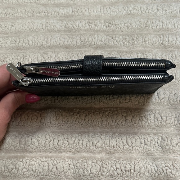 Michael Kors Black Logo Zip Wallet - Picture 2 of 5